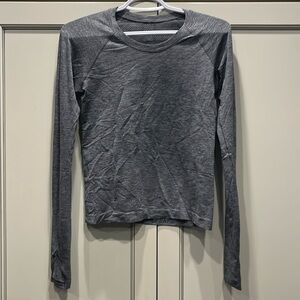 Lululemon swiftly tech women’s grey long sleeve size 4